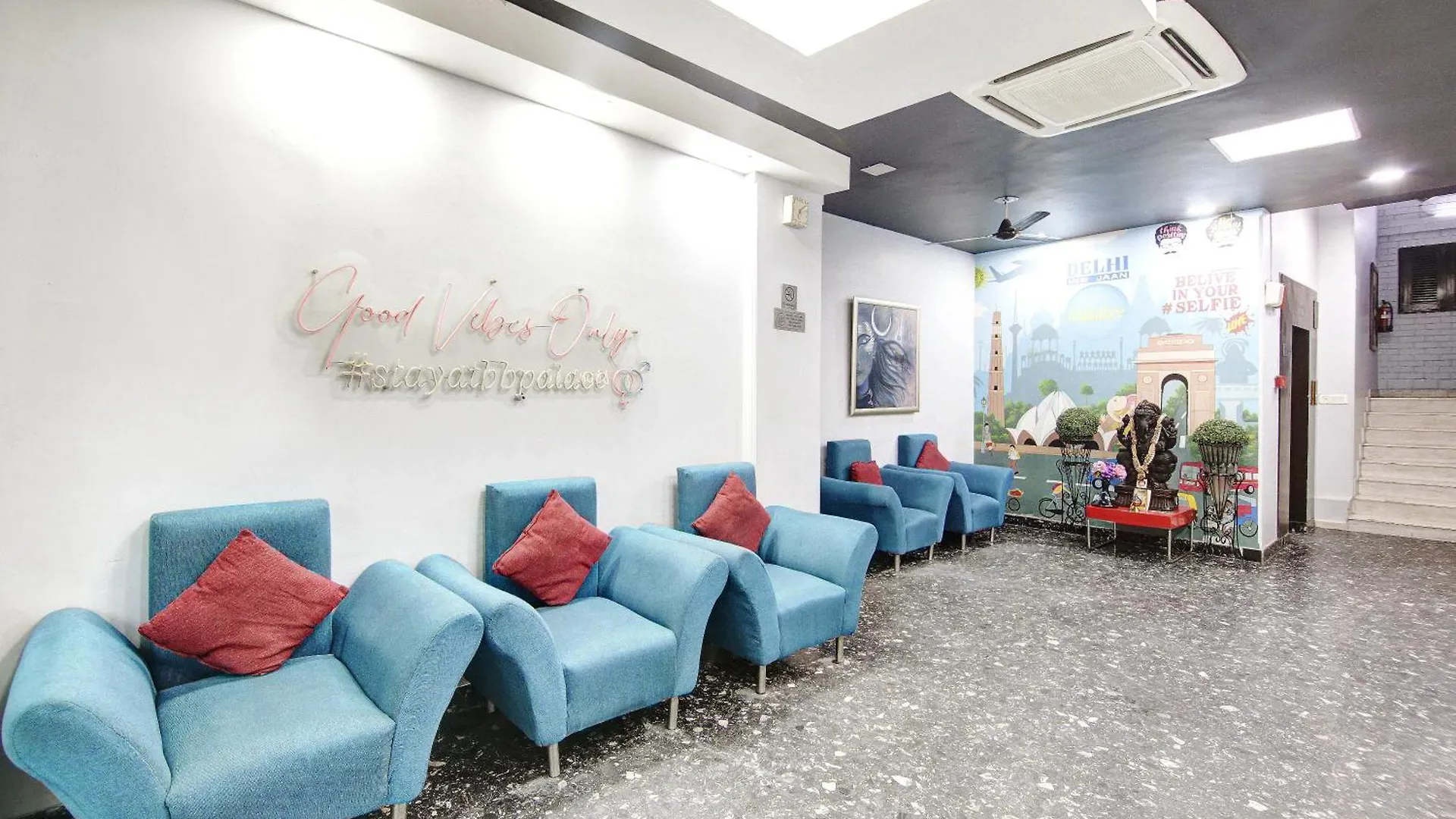 Hotel Bb Palace Delhi
