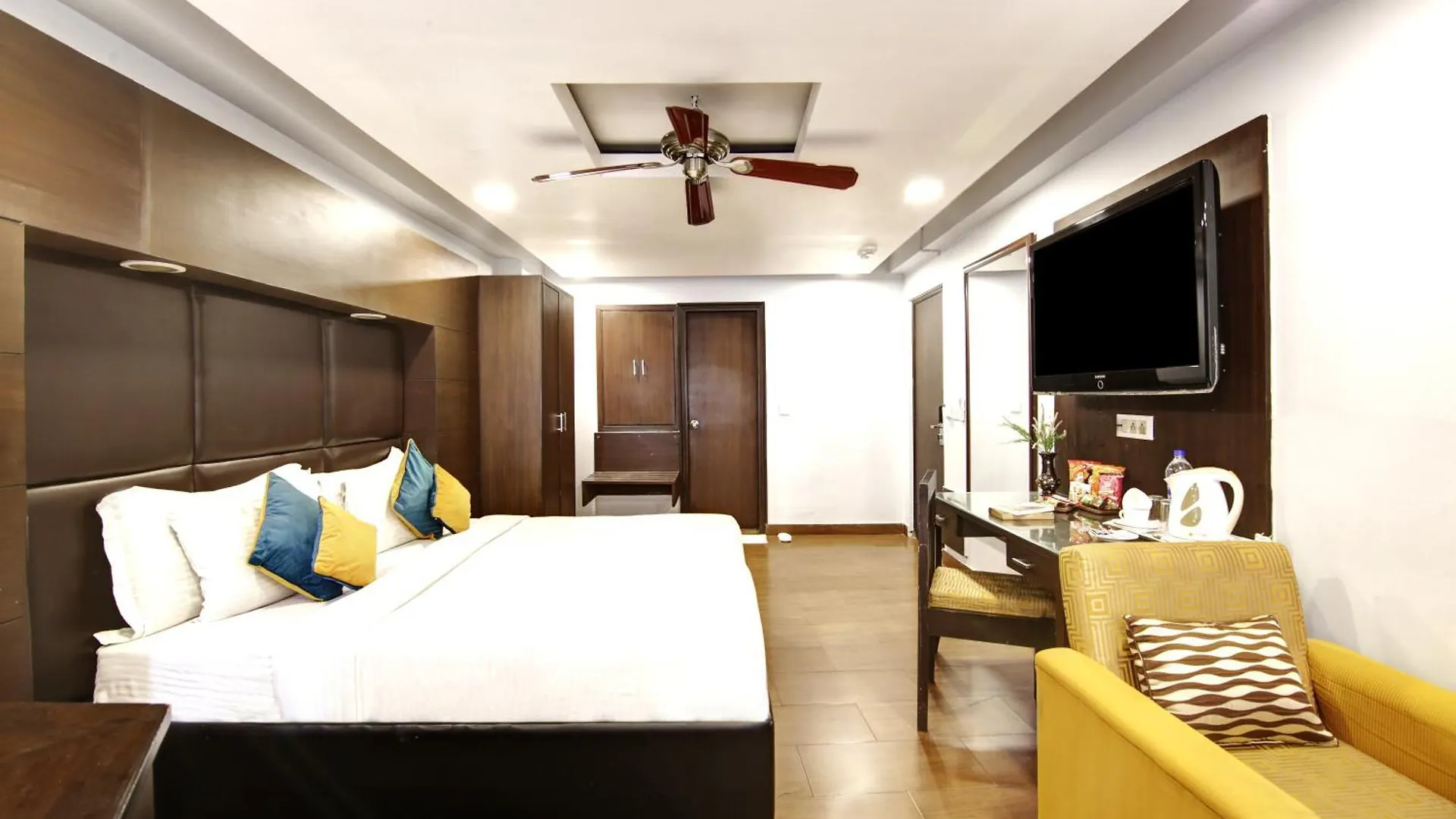 Hotel Bb Palace Delhi  3*, Delhi (National Capital Territory of India) India