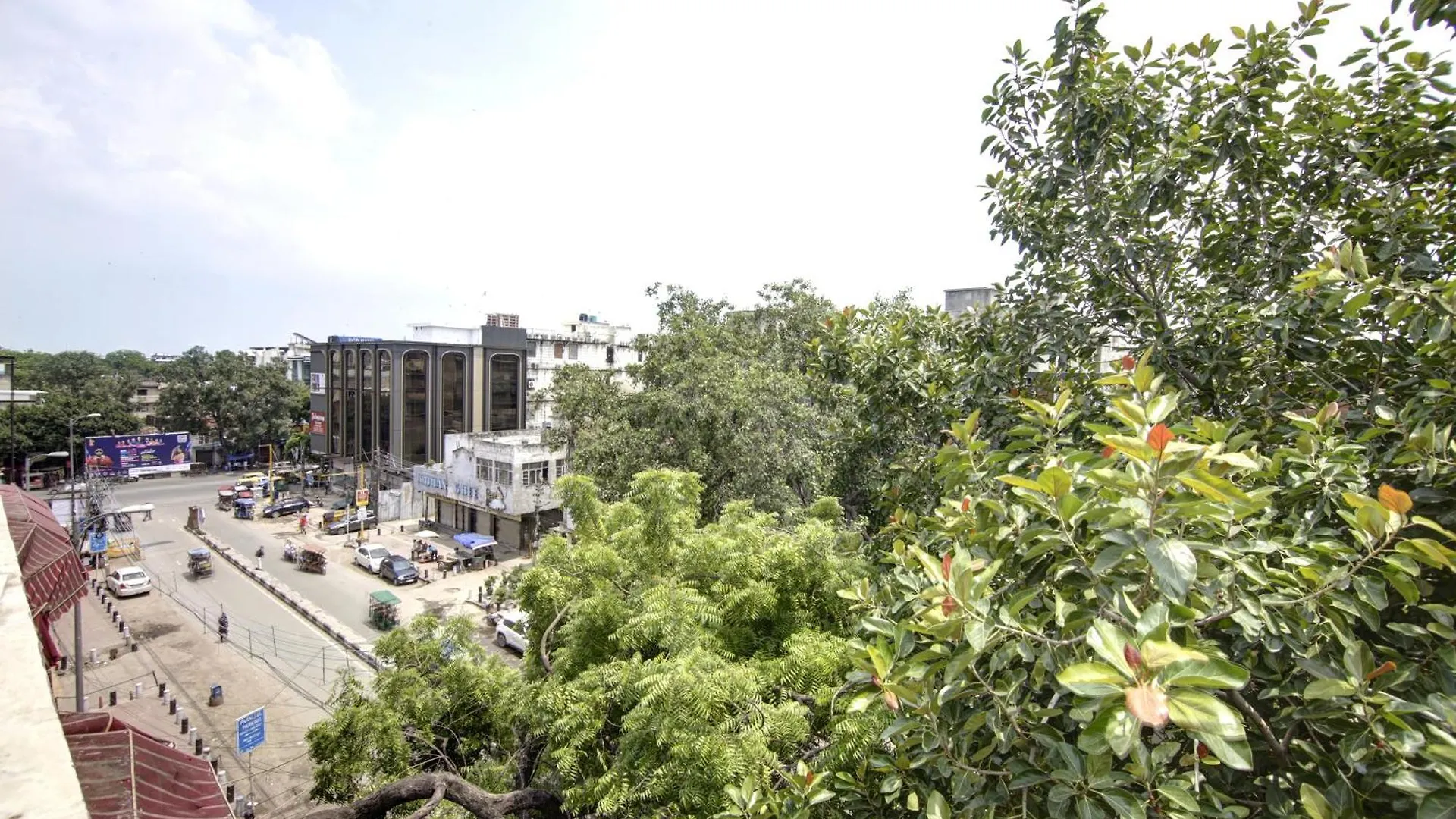 ***  Hotel Bb Palace Delhi  India